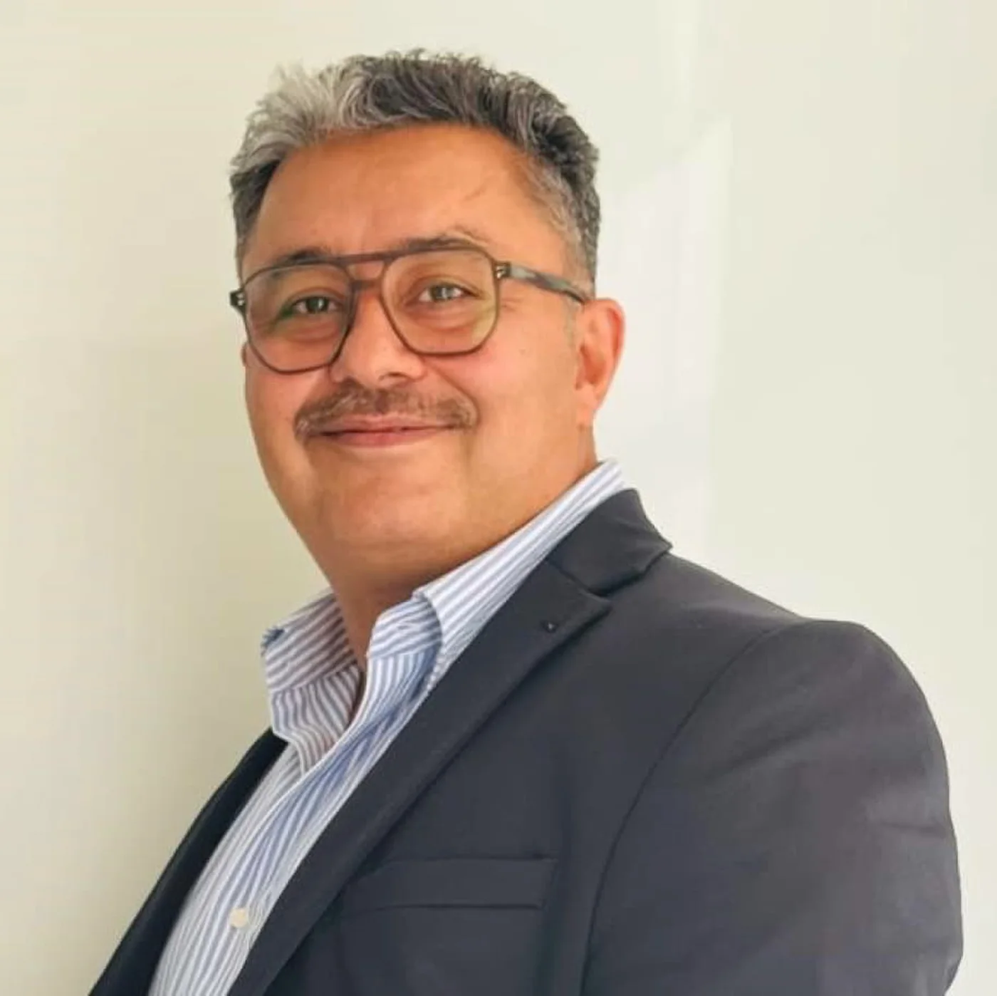 Naveenn Suri, Founder of SIRTIKA